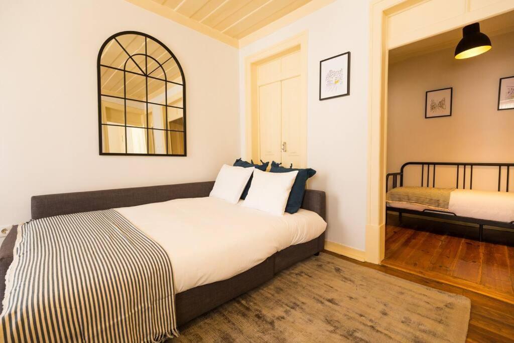 Ola Lisbon - Castelo IV Apartment Luaran gambar